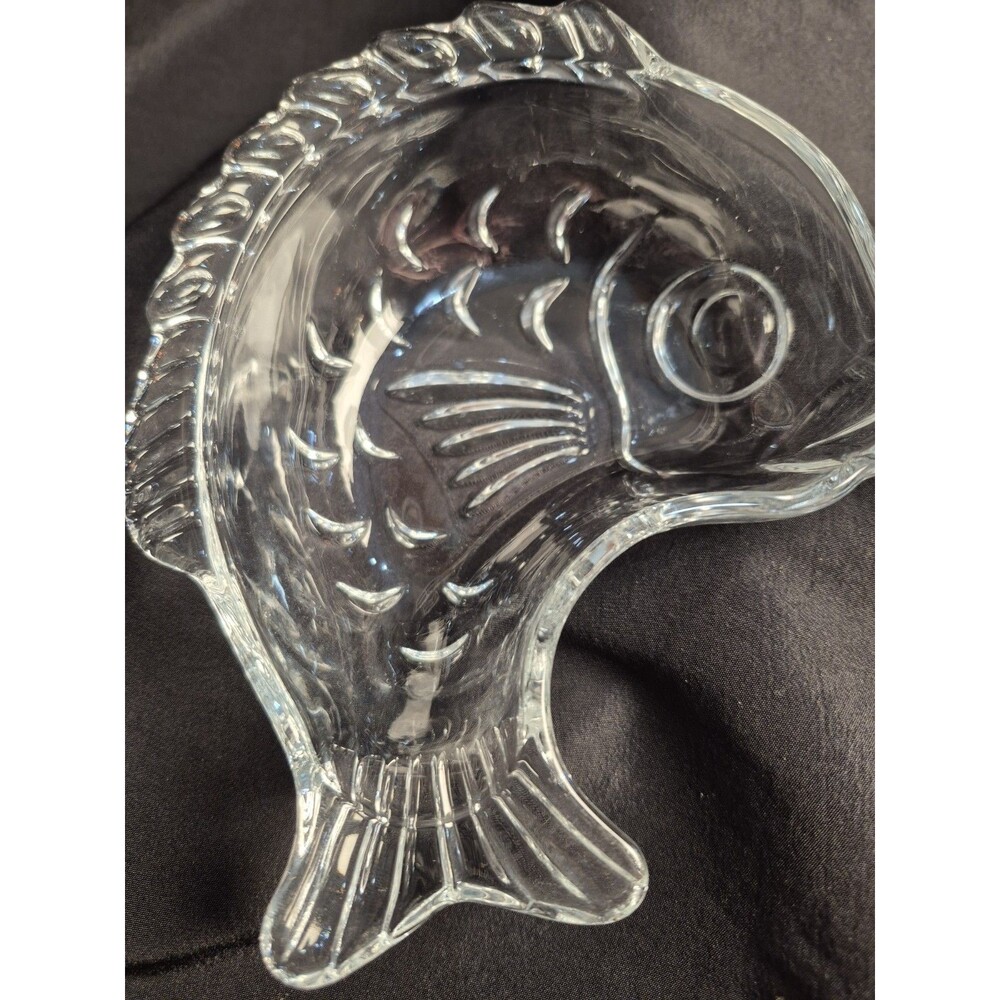 Studio Nova by MIKASA Glass Leaping Fish Shaped Nut/Dip/Candy Bowl Dish 6"